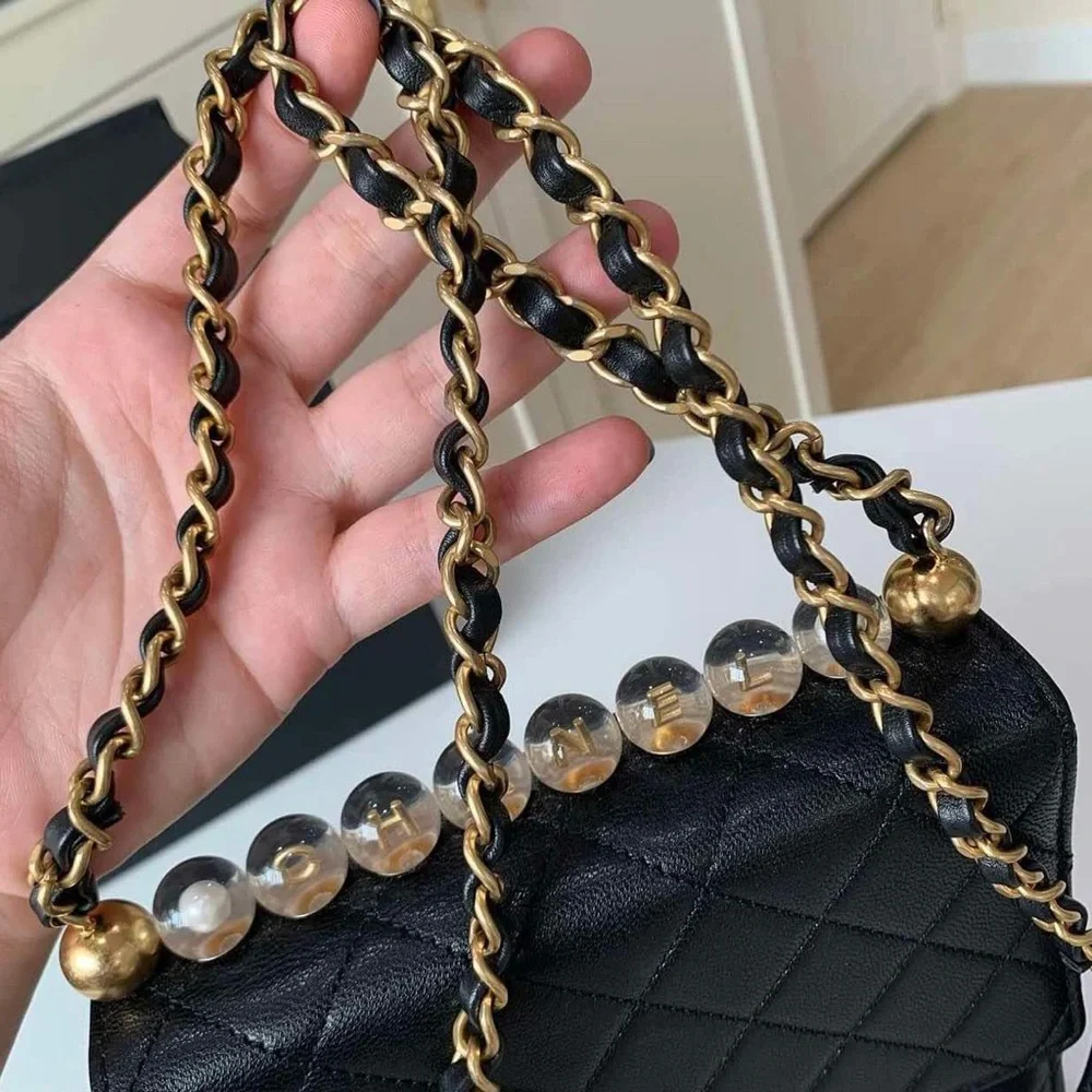 🎀 Chanel Flap Bag Vertical Acrylic Beads Clutch with Gold Chain - Picture 5 of 8